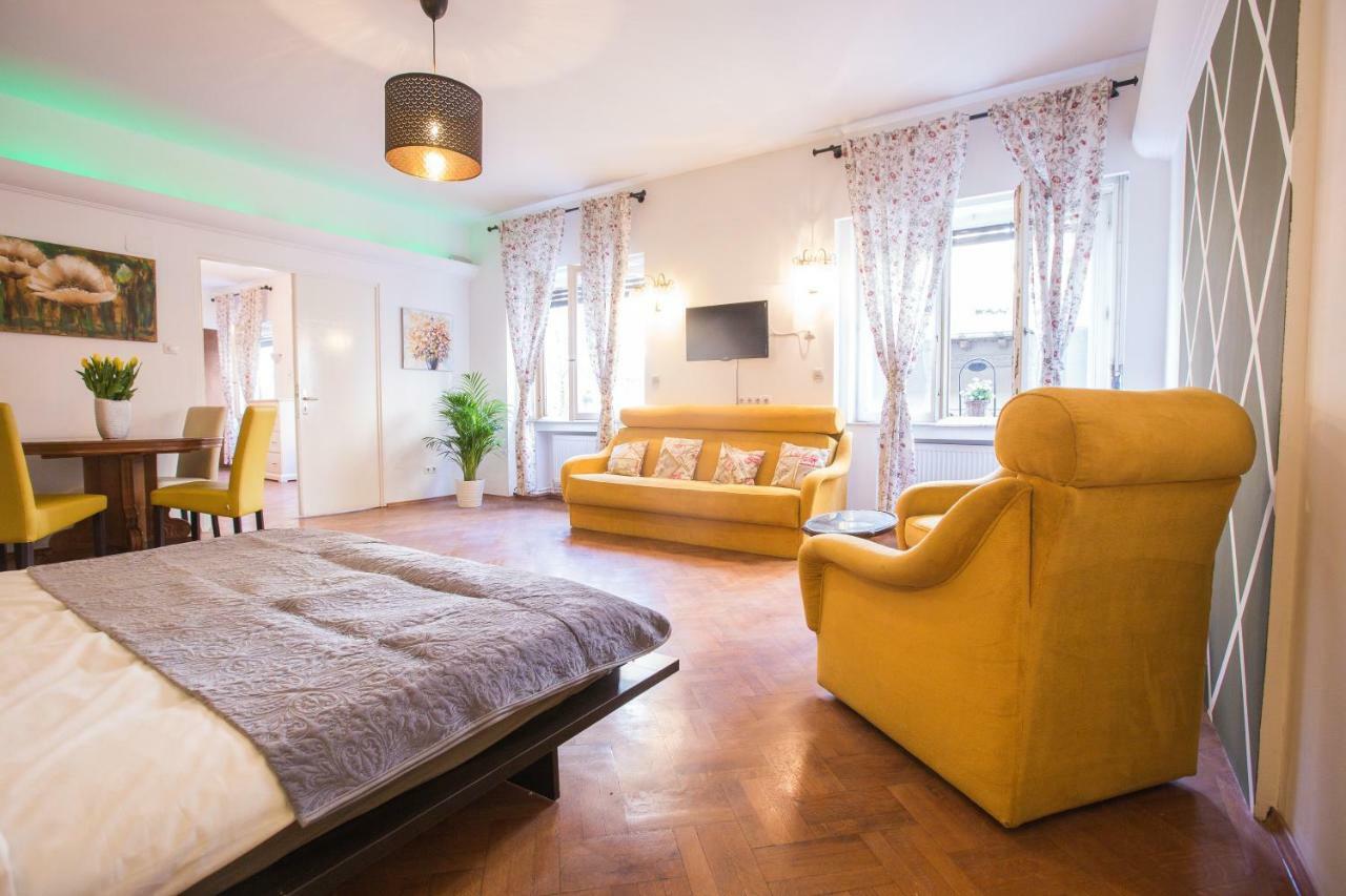 Color Apartments Nicolae Tonitza St Bucarest Exterior foto