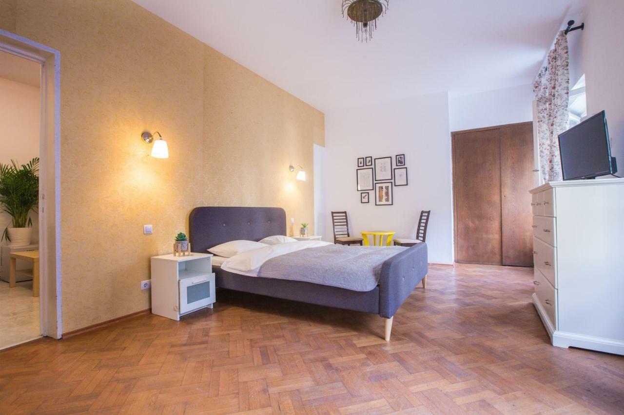 Color Apartments Nicolae Tonitza St Bucarest Exterior foto