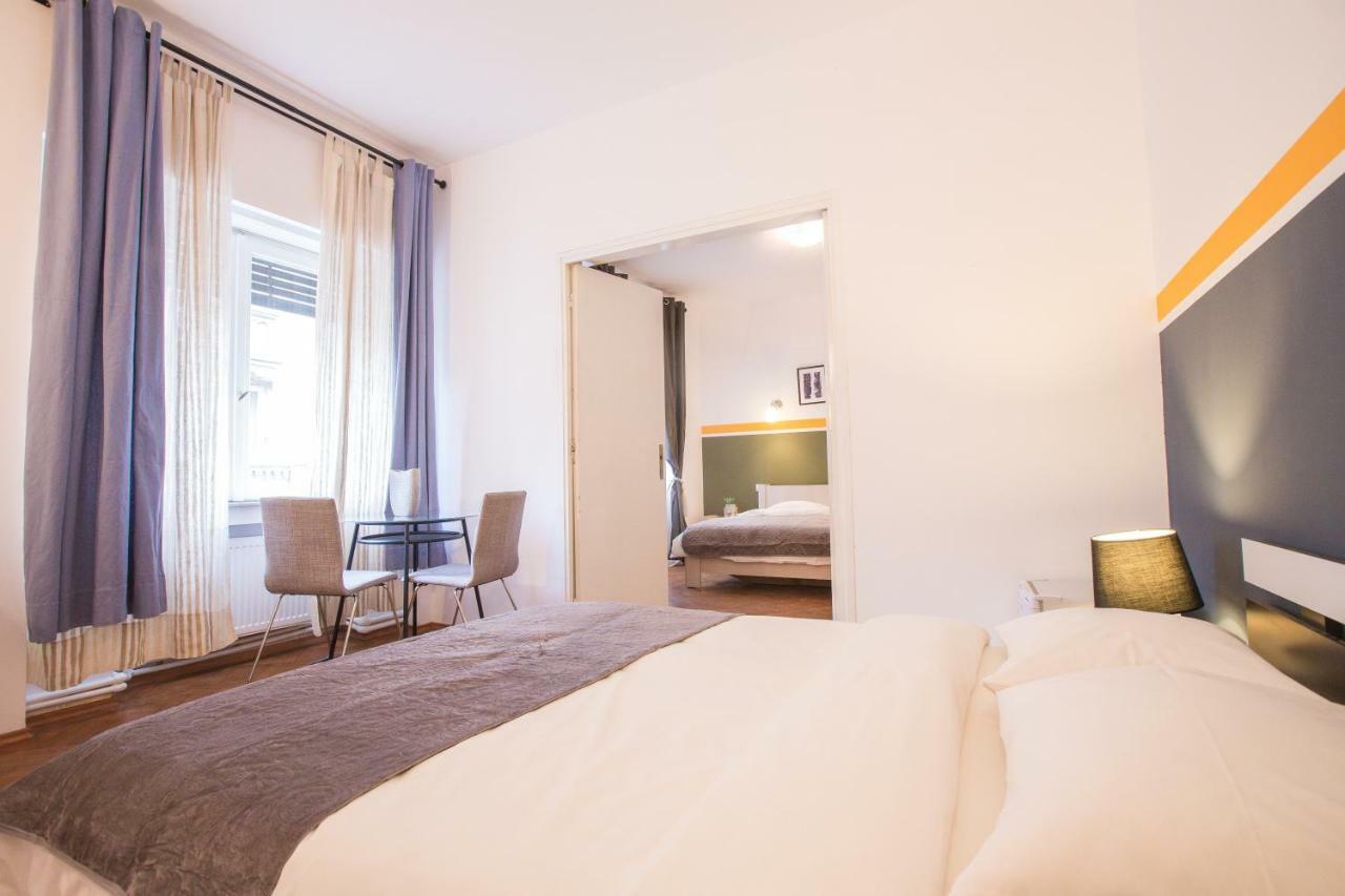 Color Apartments Nicolae Tonitza St Bucarest Exterior foto