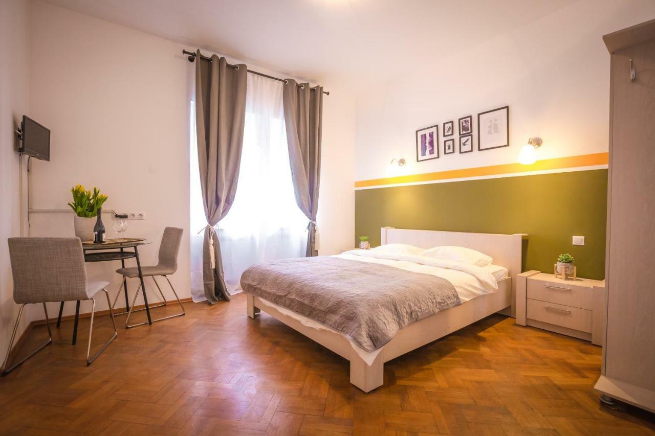 Color Apartments Nicolae Tonitza St Bucarest Exterior foto
