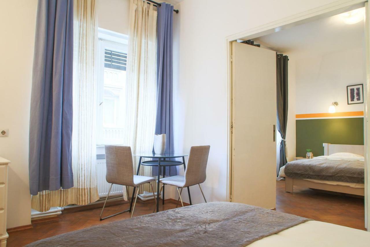 Color Apartments Nicolae Tonitza St Bucarest Exterior foto